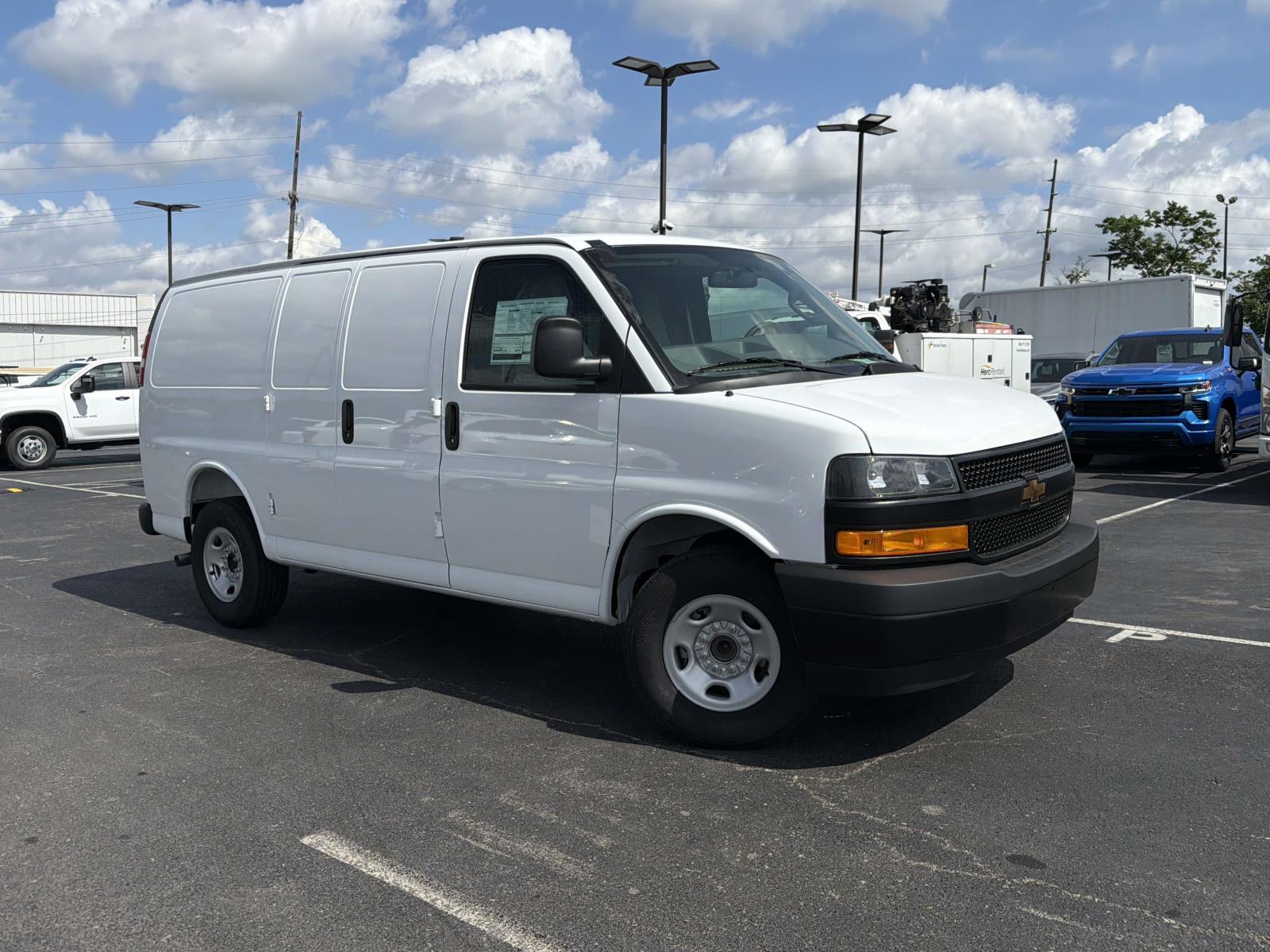 2026 CHEVROLET Express 2500 in Antioch, TN