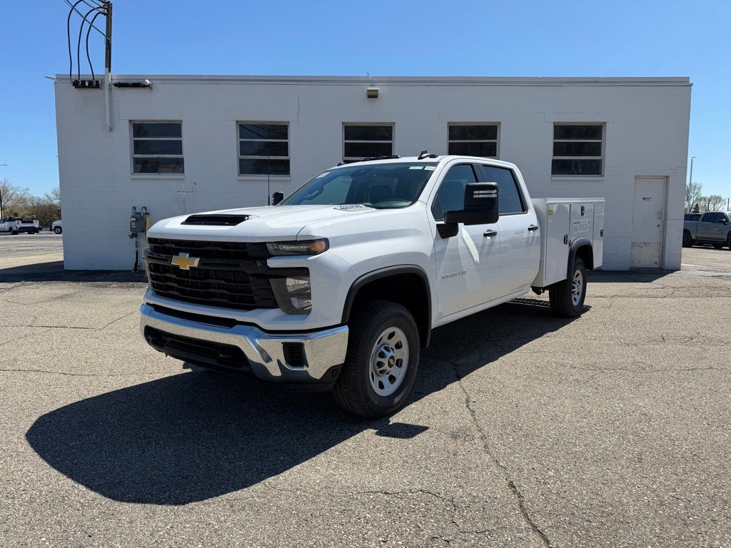 2026 CHEVROLET Silverado 3500 in Eastpointe, MI