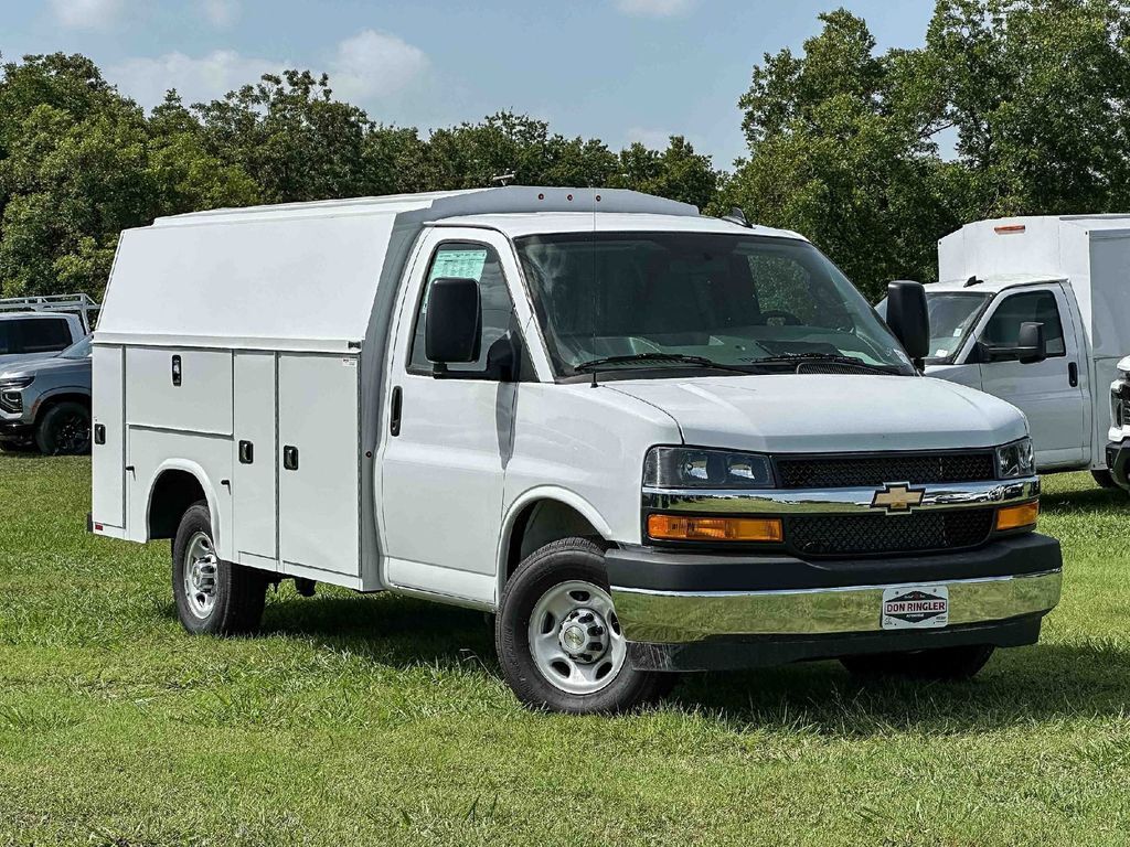 2026 CHEVROLET Express 3500 in Temple, TX