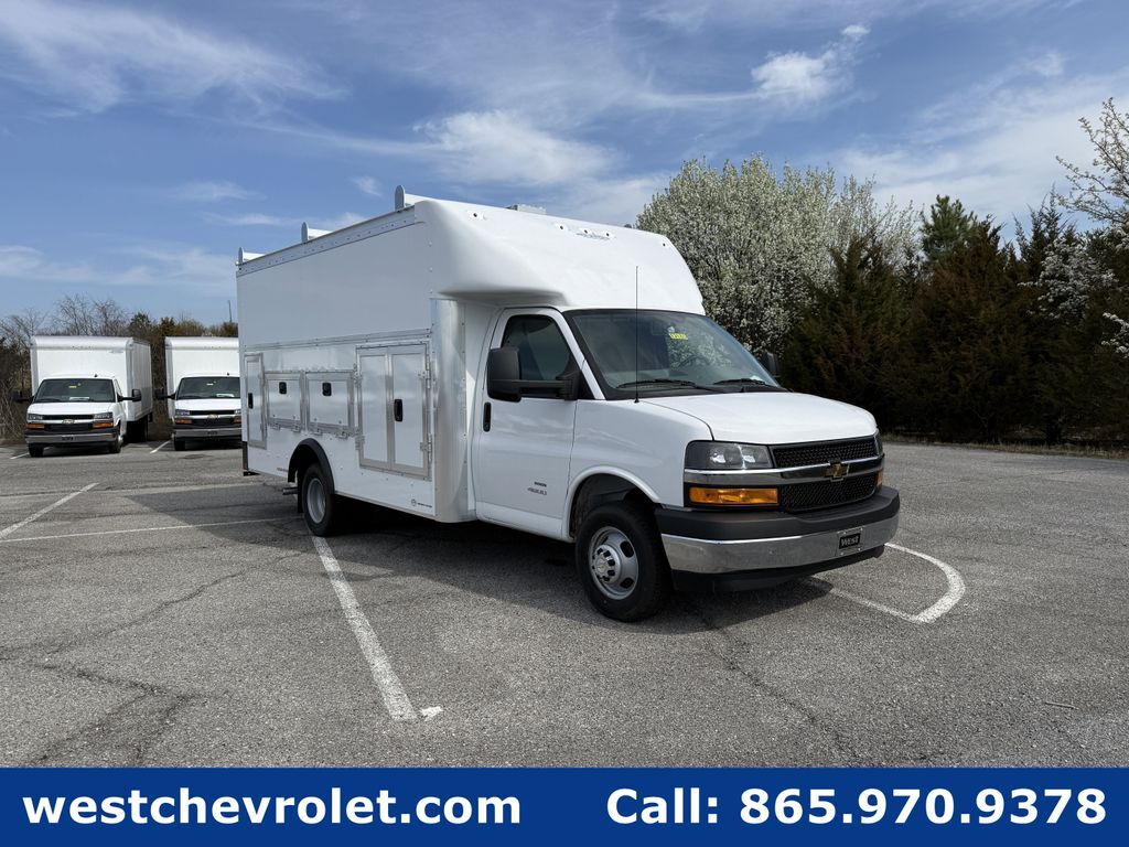 2025 CHEVROLET Express 4500 in Alcoa, TN