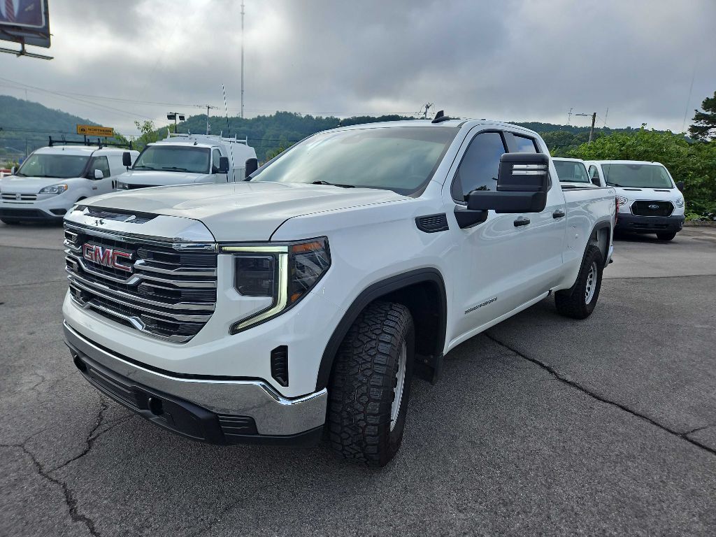 2024 GMC SIERRA in Knoxville, TN