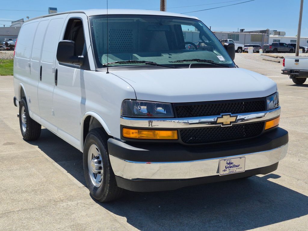 2026 CHEVROLET Express 2500 in Jasper, IN