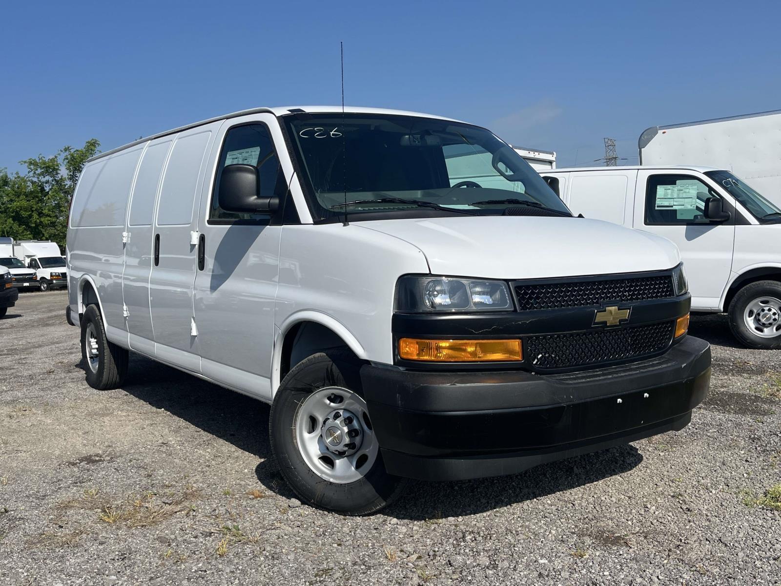 2026 CHEVROLET Express 3500 in Madison, TN