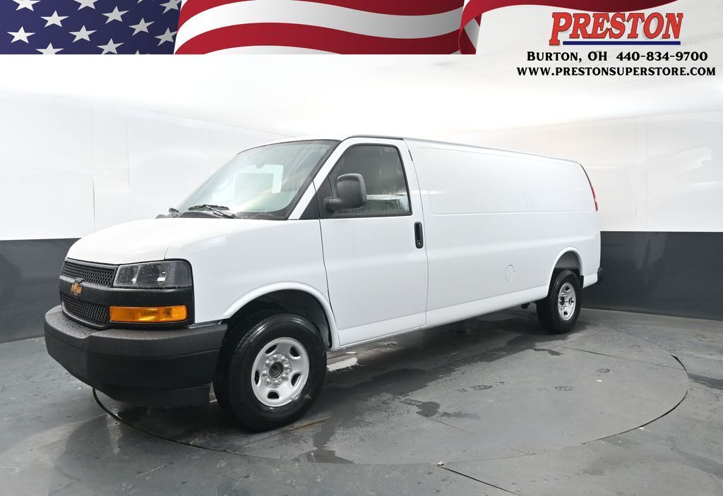 2026 CHEVROLET Express 3500 in Burton, OH