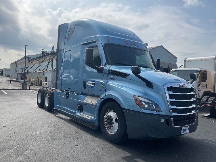 2022 FREIGHTLINER CASCADIA 126 in Pittsburgh, PA