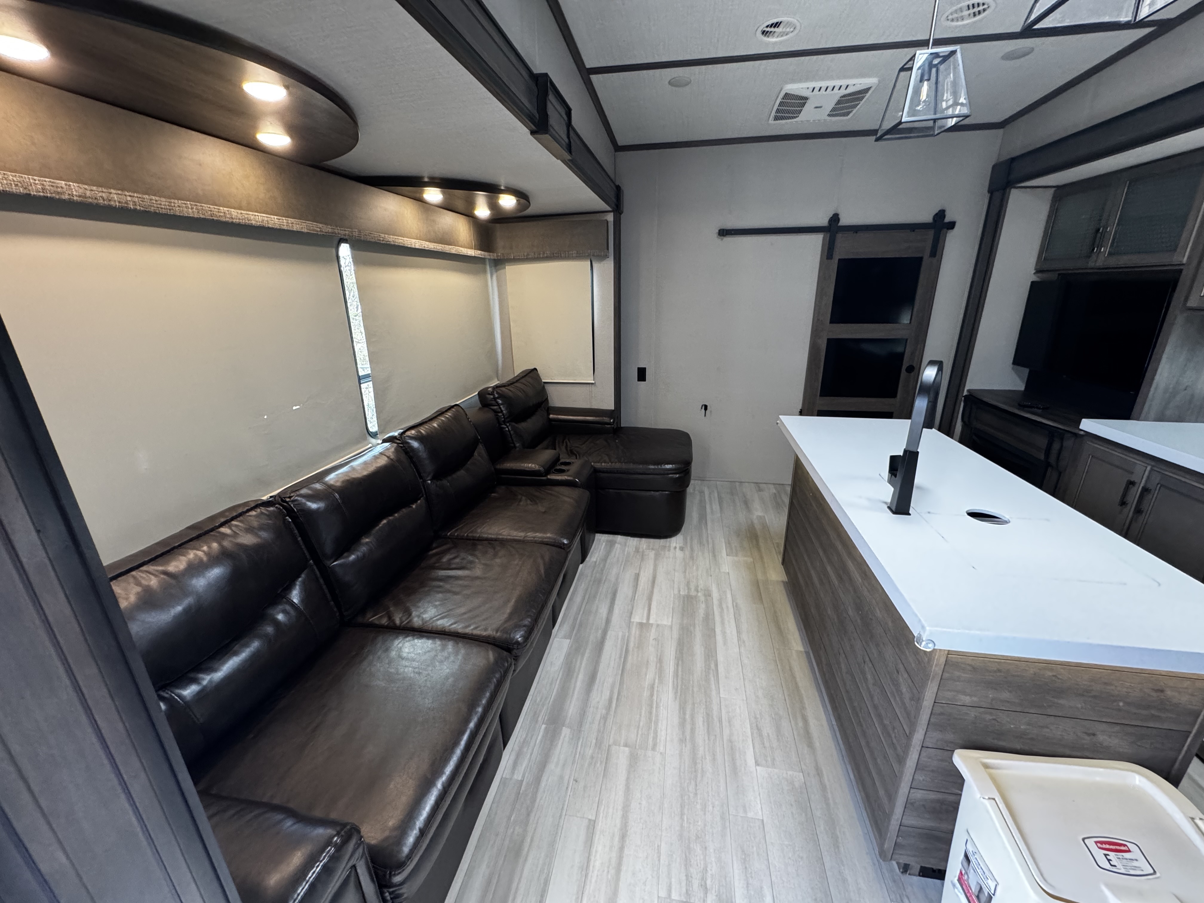 2020 Grand Design SOLITUDE S-CLASS 3740BH RV