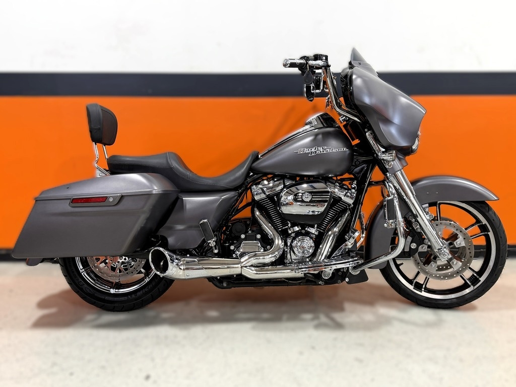 2017 Harley-Davidson Touring Street Glide Special SPECIAL in Zieglerville, PA
