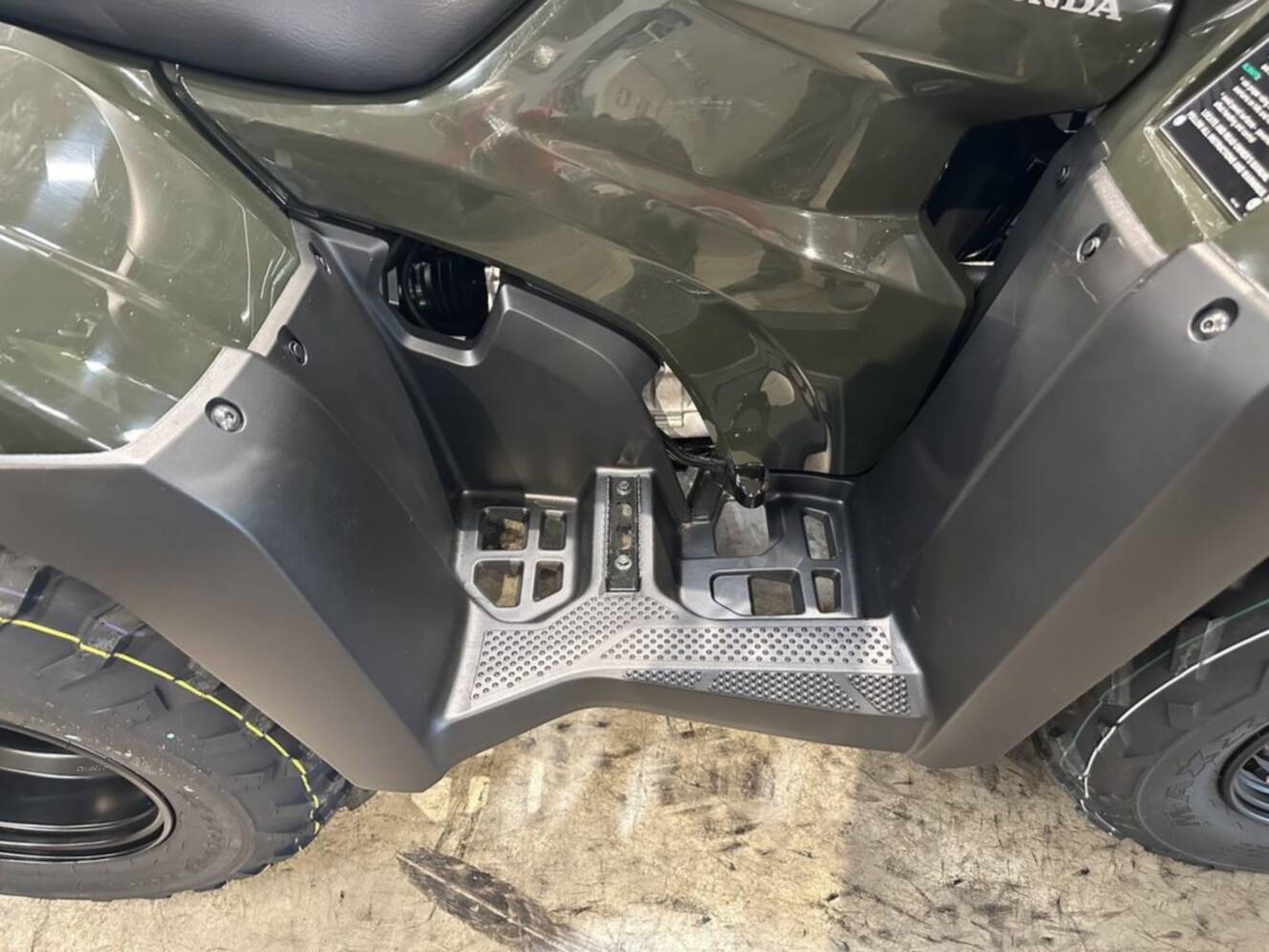 A photo of this 2027 Honda Fourtrax Foreman 4X4