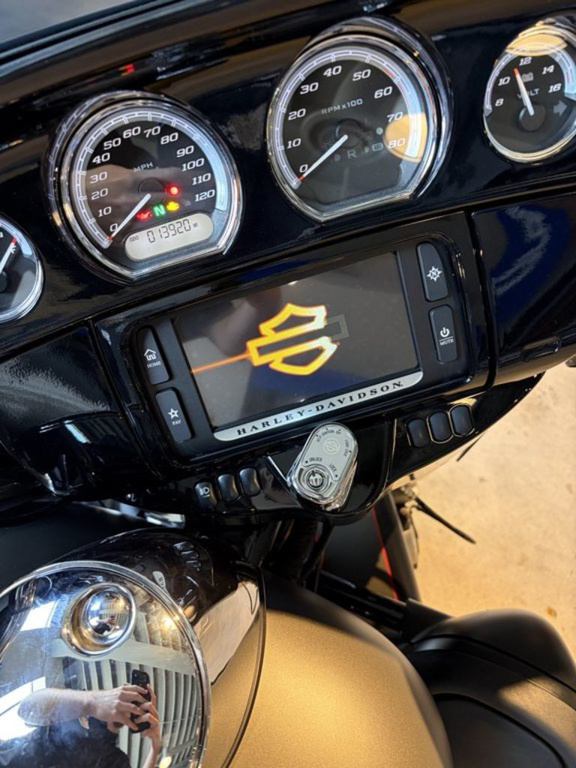 2018 Harley-Davidson Touring FLHTK - Ultra Limited ULTRA LIMITED in Bristol, VA