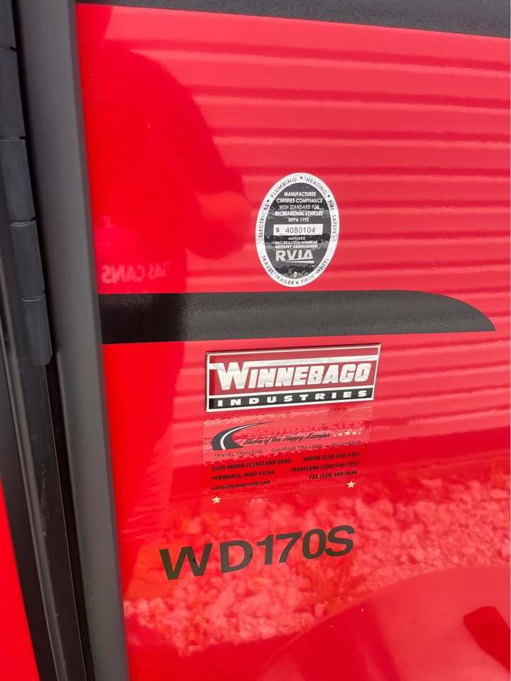 2016 Winnebago MINNIE DROP 170S in centerburg OH