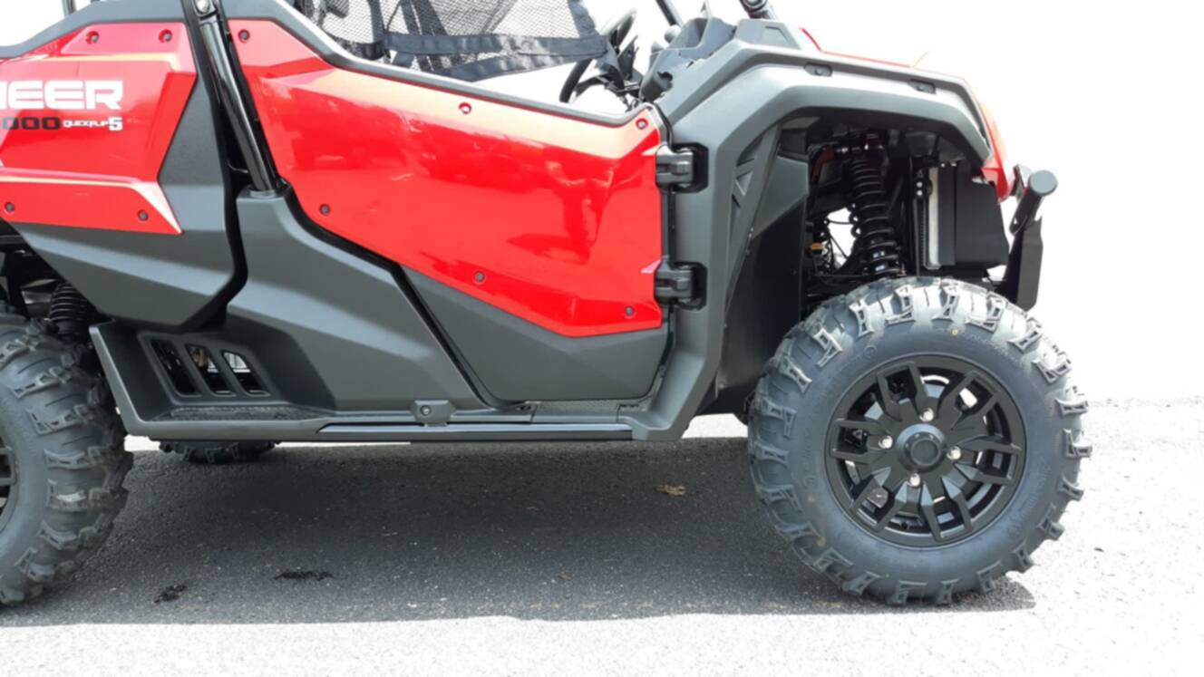 A photo of this 2025 Honda Pioneer 1000-5 Deluxe