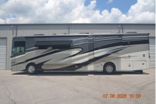 2017 TIFFIN MOTORHOMES PHAETON 40 QBH