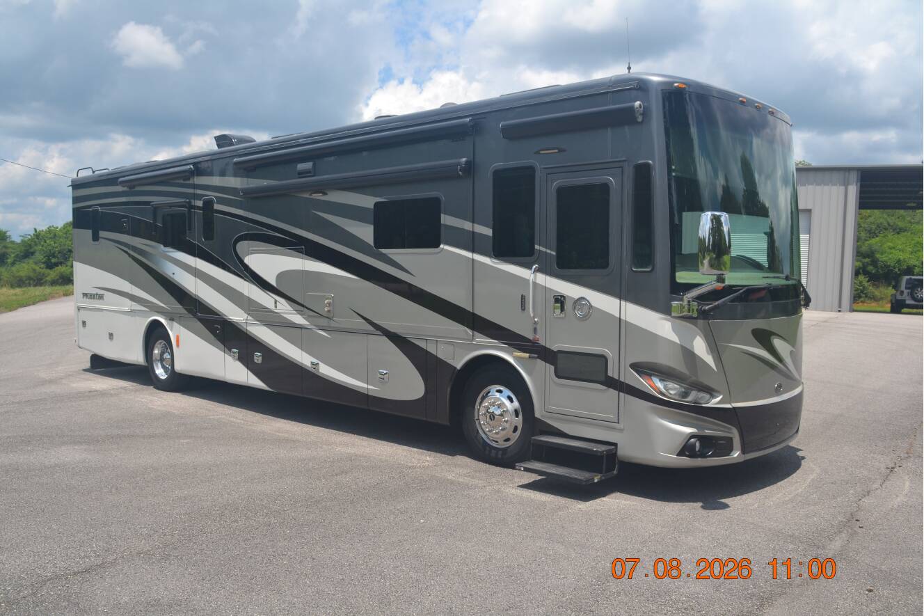 A photo of this 2017 Tiffin Motorhomes Phaeton 40 QBH