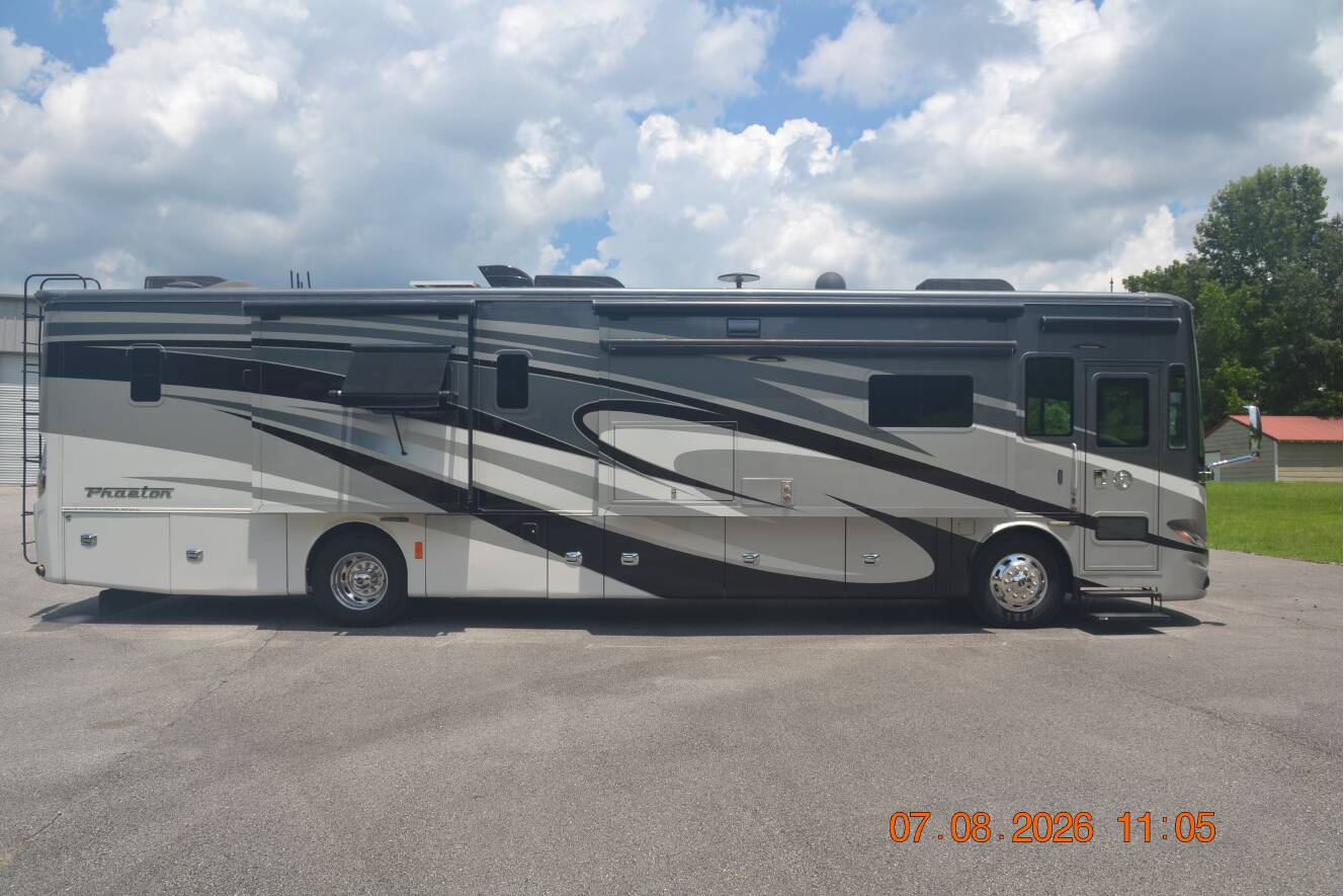 A photo of this 2017 Tiffin Motorhomes Phaeton 40 QBH