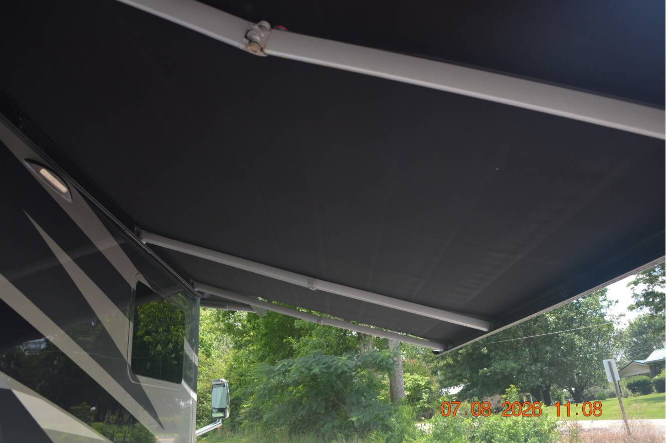 A photo of this 2017 Tiffin Motorhomes Phaeton 40 QBH