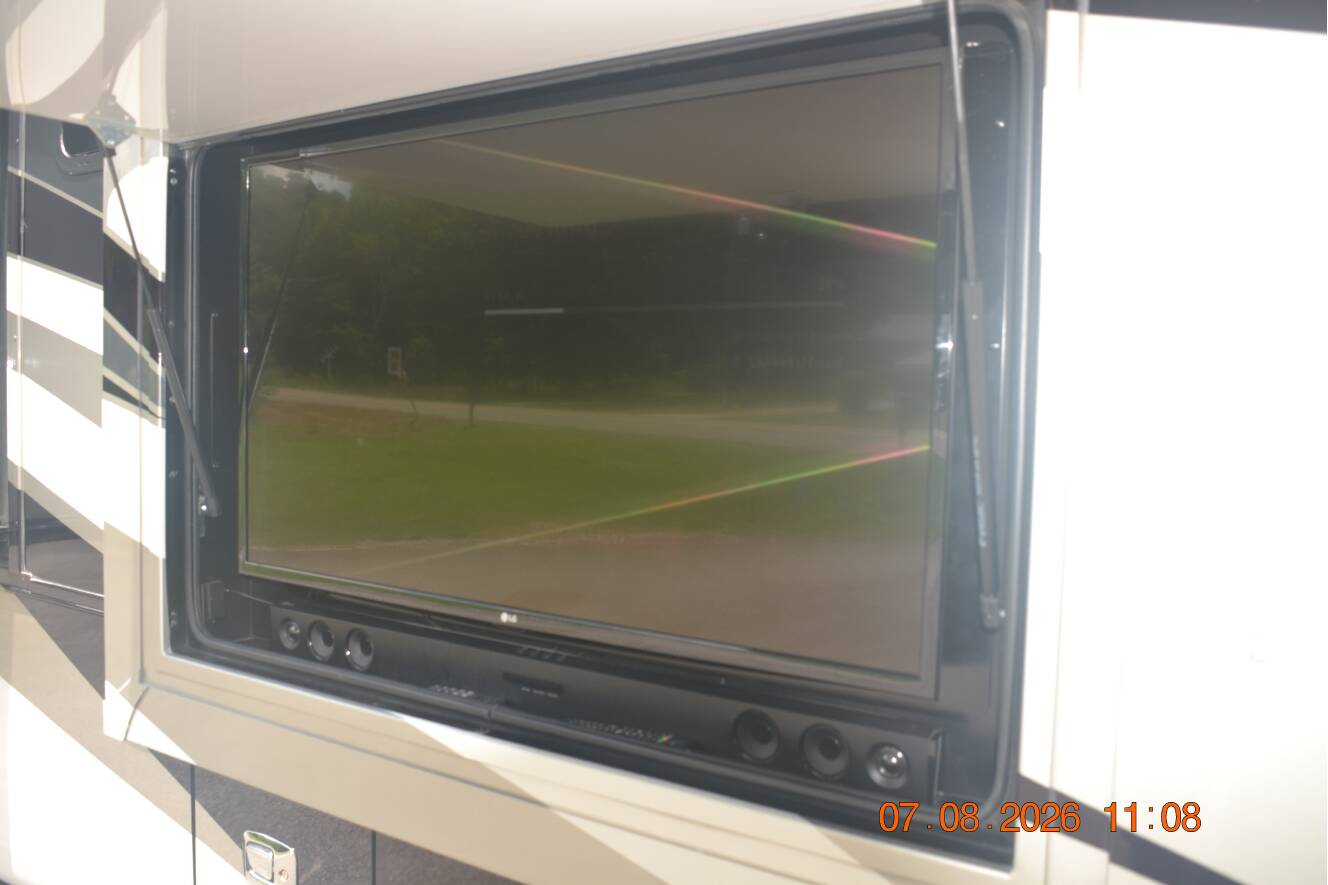 A photo of this 2017 Tiffin Motorhomes Phaeton 40 QBH