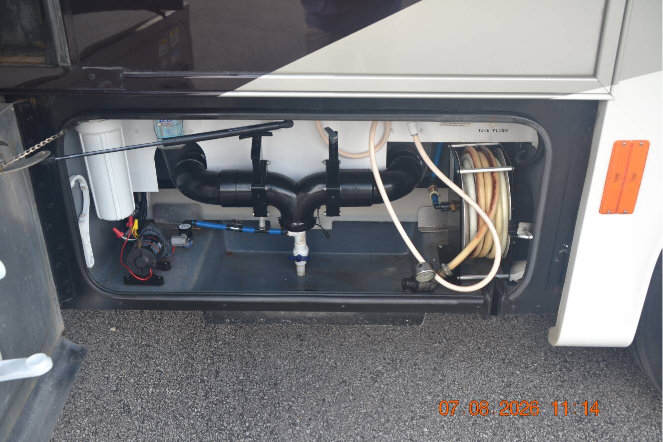 A photo of this 2017 Tiffin Motorhomes Phaeton 40 QBH