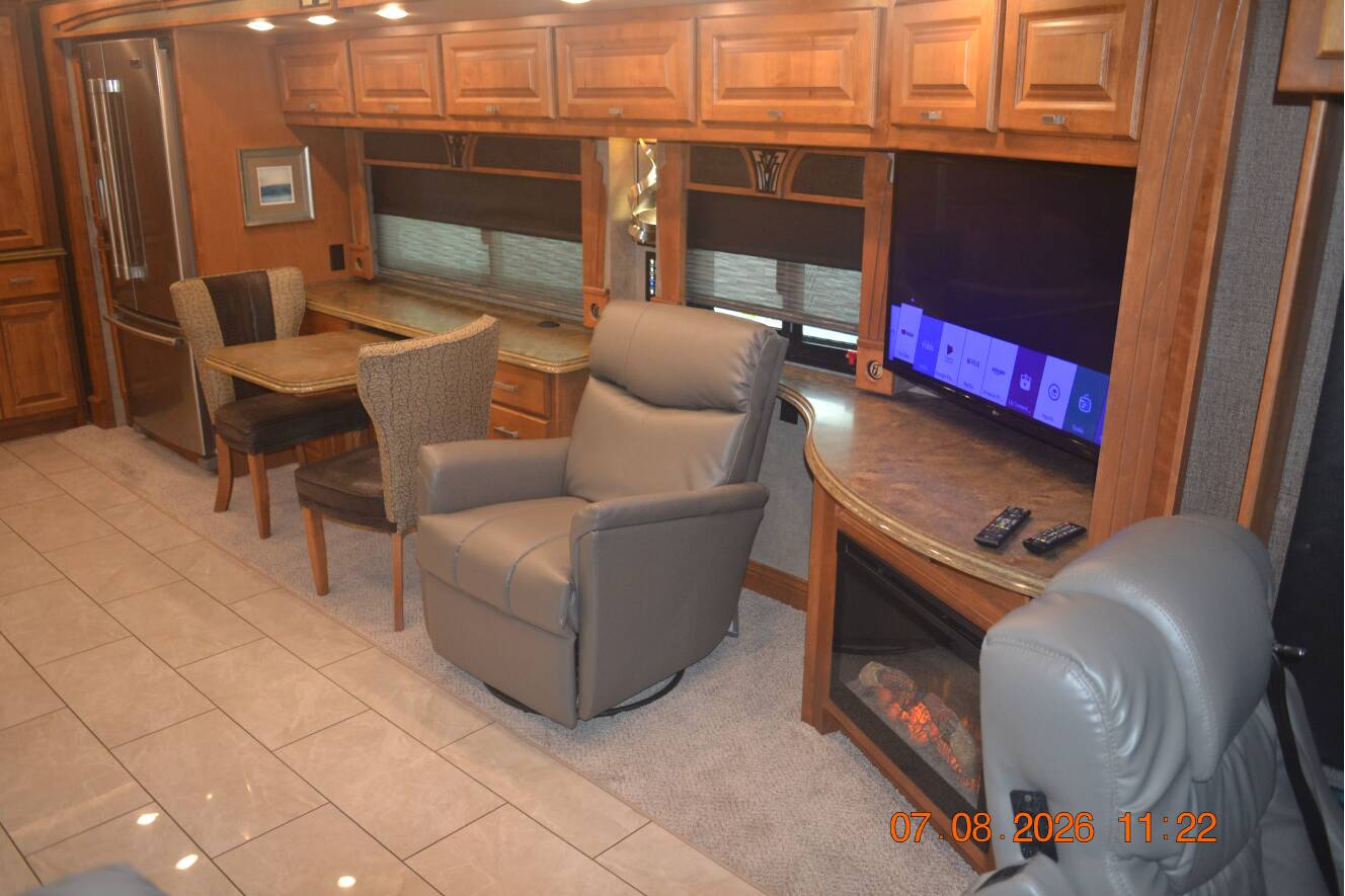 A photo of this 2017 Tiffin Motorhomes Phaeton 40 QBH