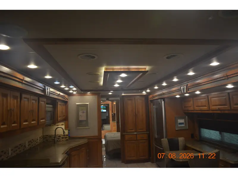 2017 Tiffin Motorhomes Phaeton 40 QBH