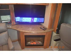 2017 Tiffin Motorhomes Phaeton 40 QBH