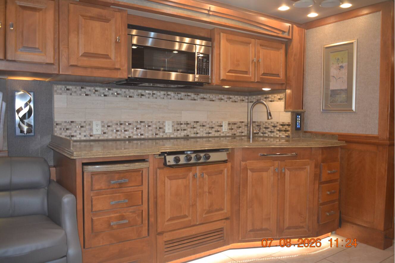 A photo of this 2017 Tiffin Motorhomes Phaeton 40 QBH