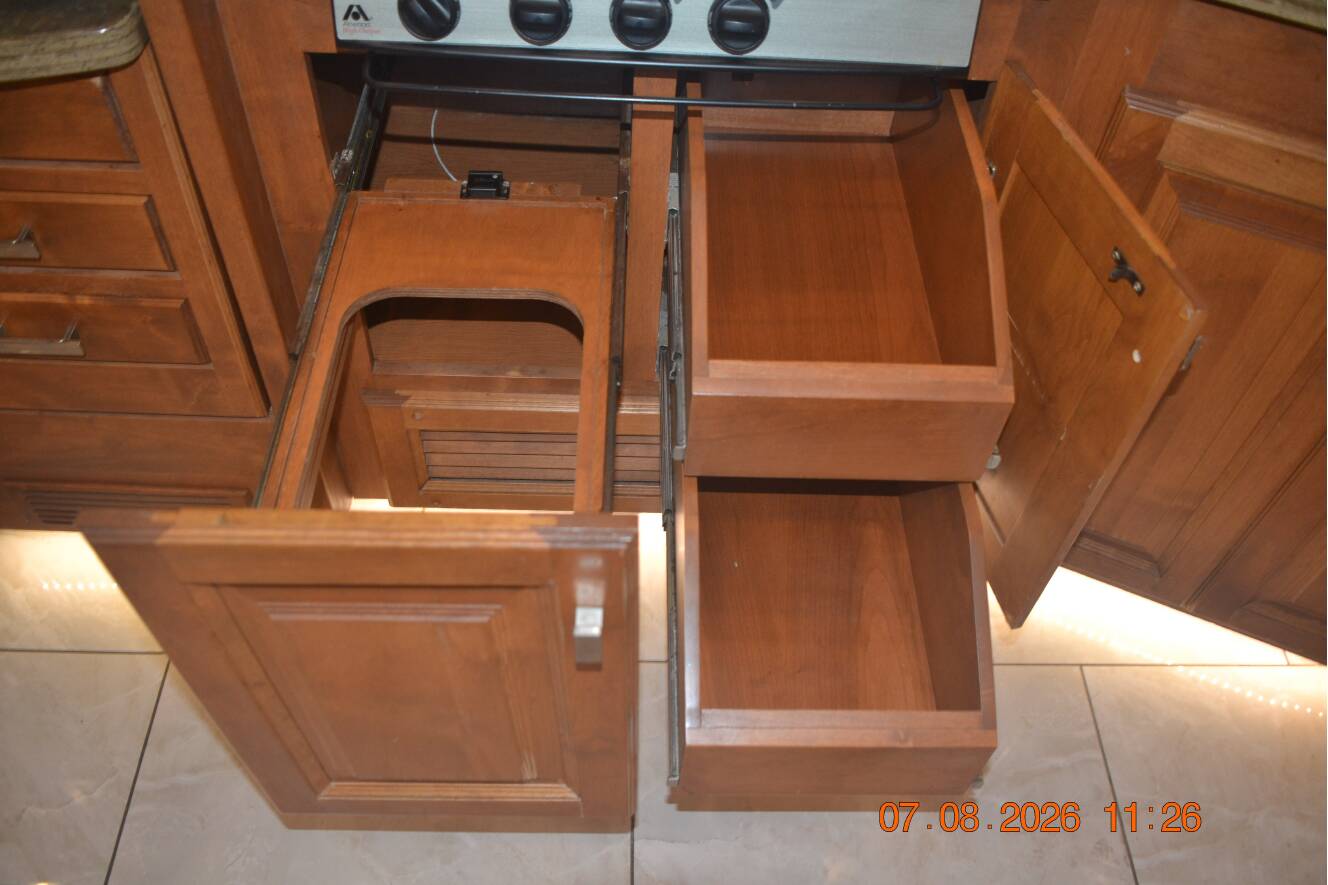 A photo of this 2017 Tiffin Motorhomes Phaeton 40 QBH