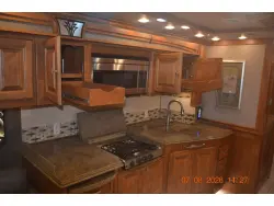 2017 Tiffin Motorhomes Phaeton 40 QBH