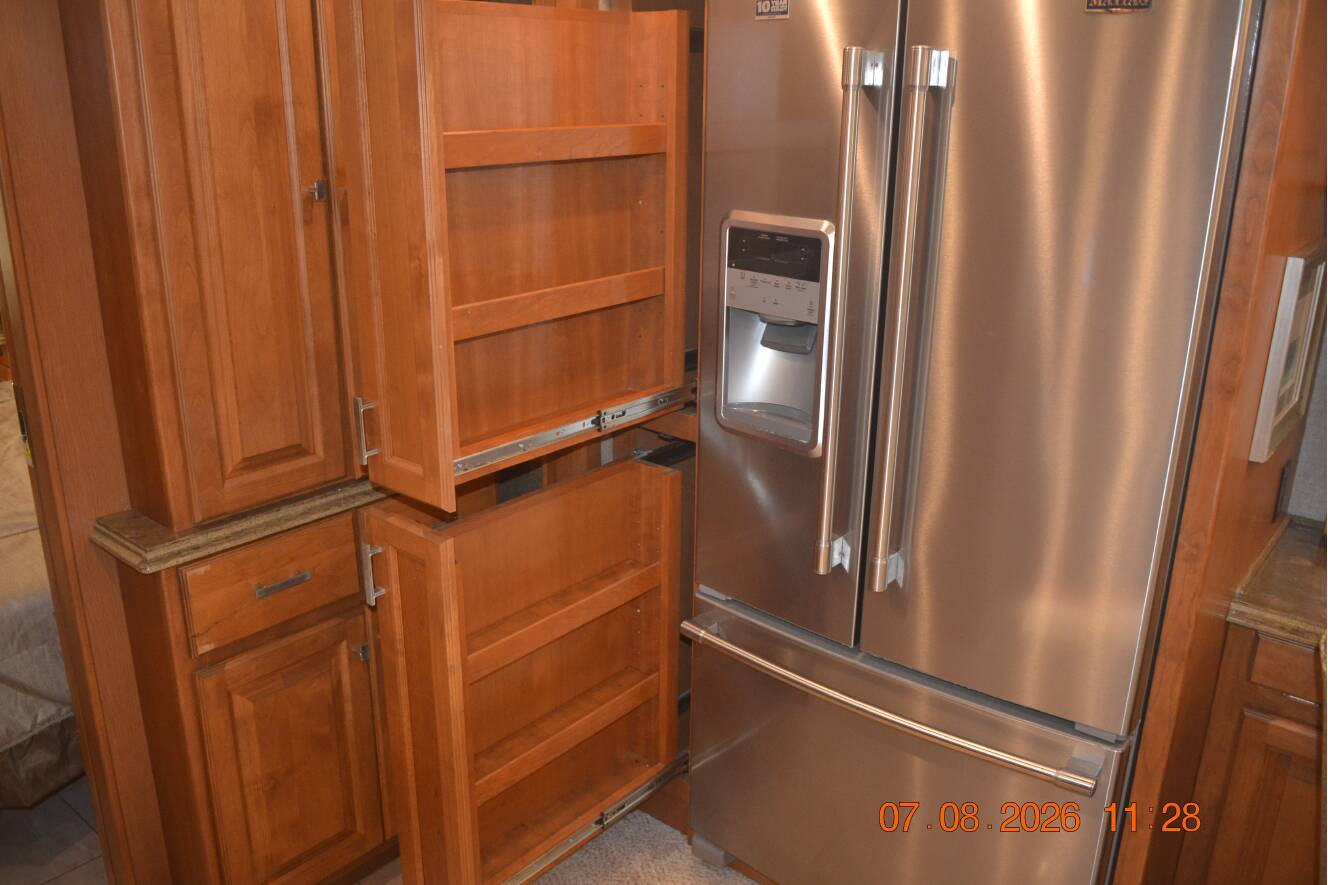 A photo of this 2017 Tiffin Motorhomes Phaeton 40 QBH