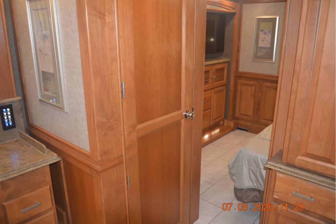 A photo of this 2017 Tiffin Motorhomes Phaeton 40 QBH