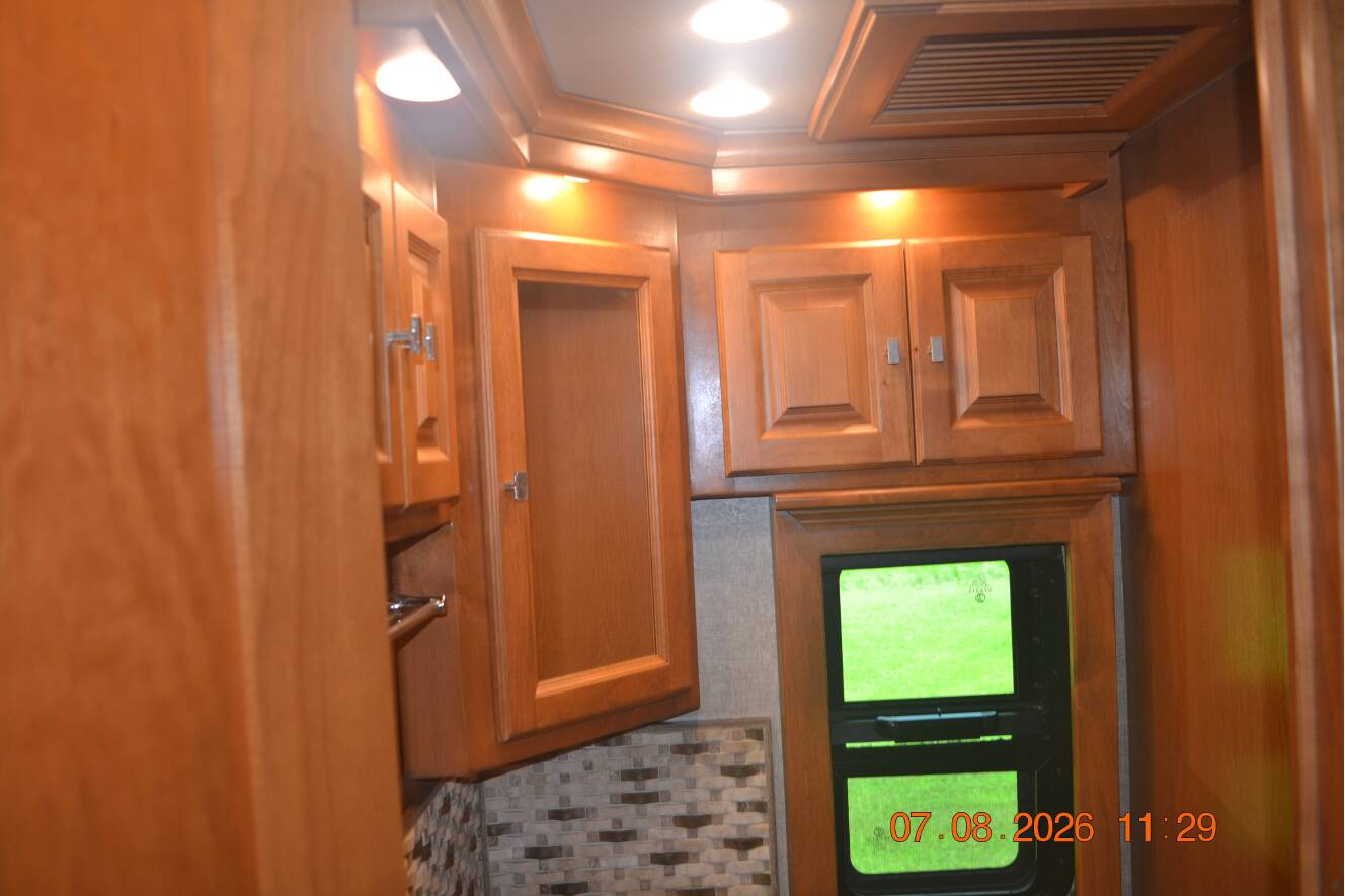 A photo of this 2017 Tiffin Motorhomes Phaeton 40 QBH