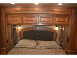 2017 Tiffin Motorhomes Phaeton 40 QBH