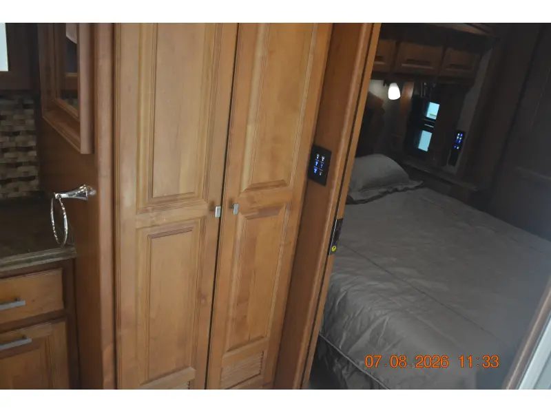 2017 Tiffin Motorhomes Phaeton 40 QBH