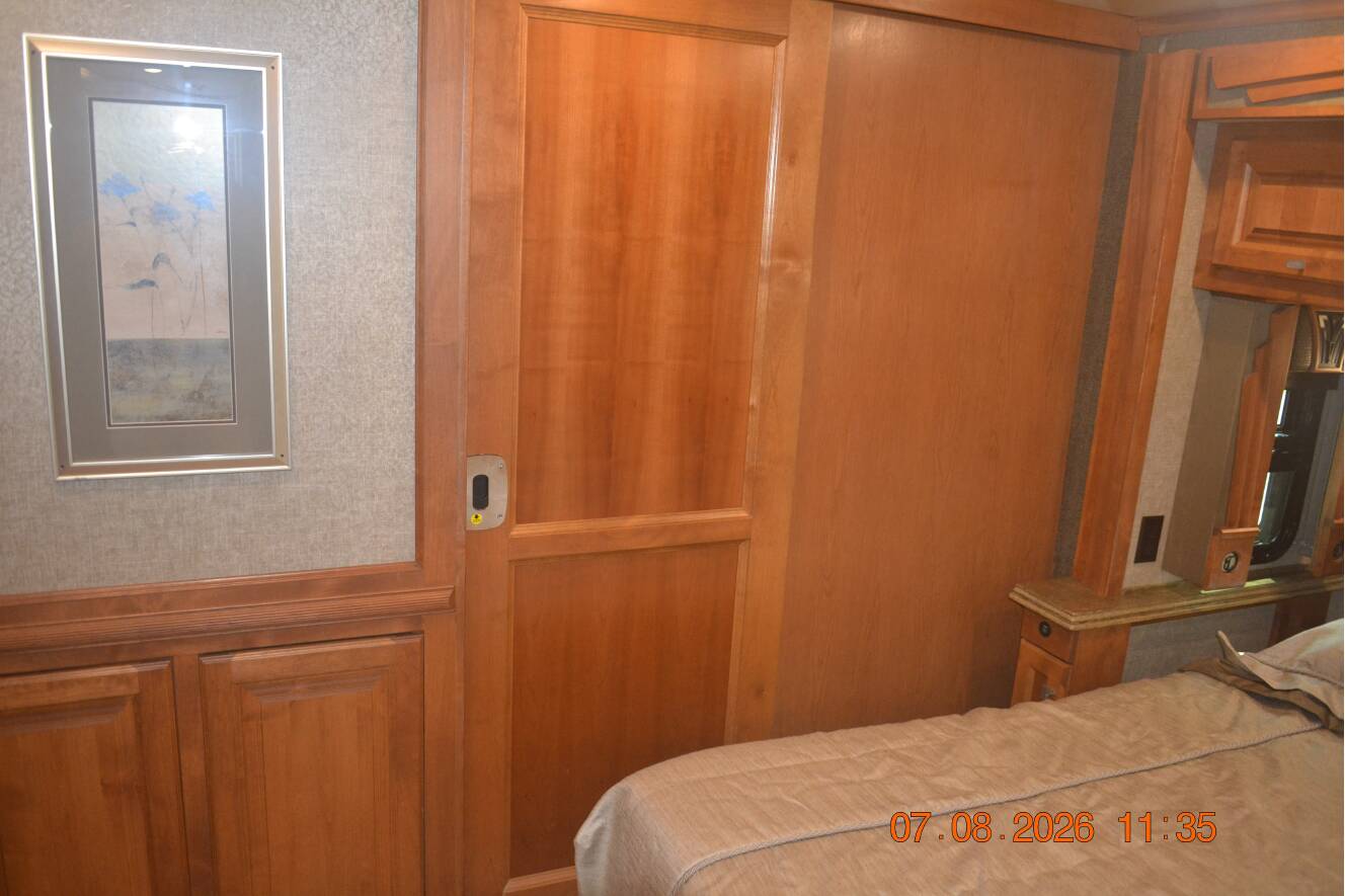 A photo of this 2017 Tiffin Motorhomes Phaeton 40 QBH