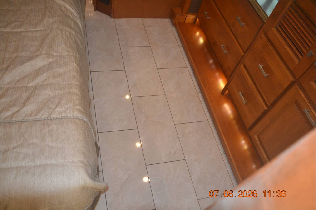 A photo of this 2017 Tiffin Motorhomes Phaeton 40 QBH