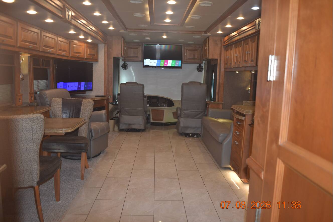A photo of this 2017 Tiffin Motorhomes Phaeton 40 QBH