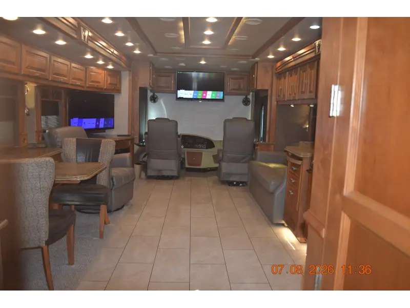 2017 Tiffin Motorhomes Phaeton 40 QBH