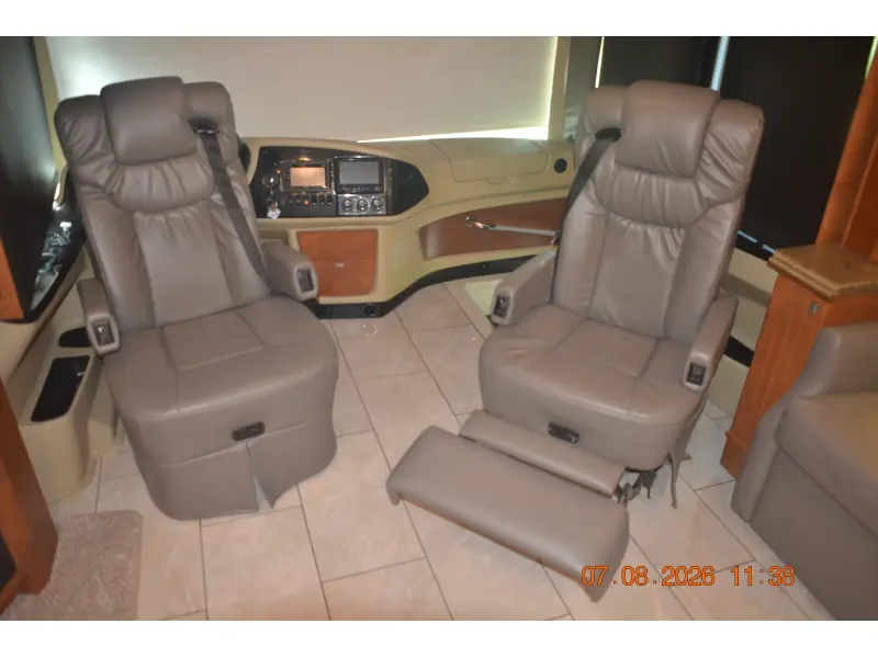 2017 Tiffin Motorhomes Phaeton 40 QBH