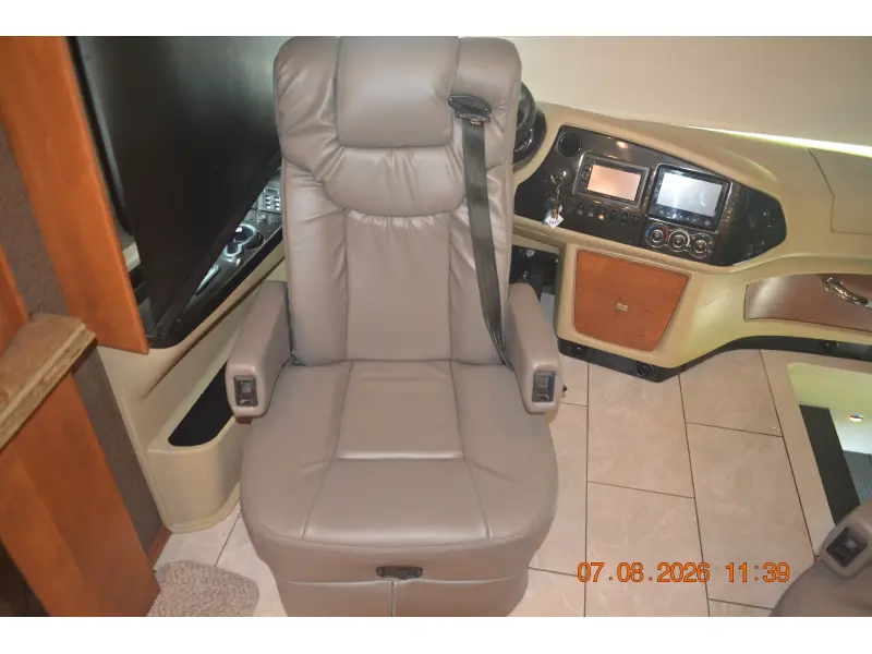 2017 Tiffin Motorhomes Phaeton 40 QBH