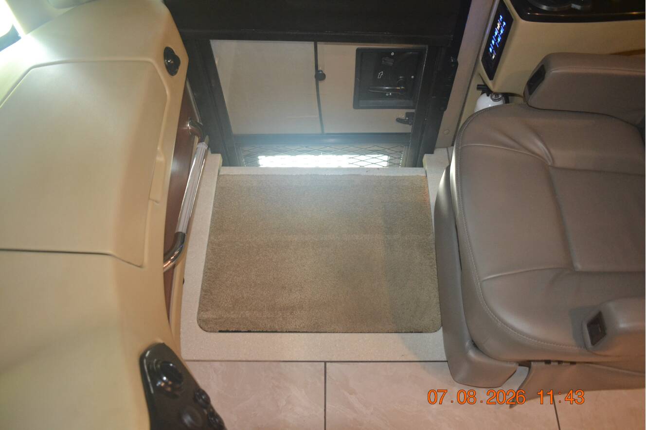 A photo of this 2017 Tiffin Motorhomes Phaeton 40 QBH