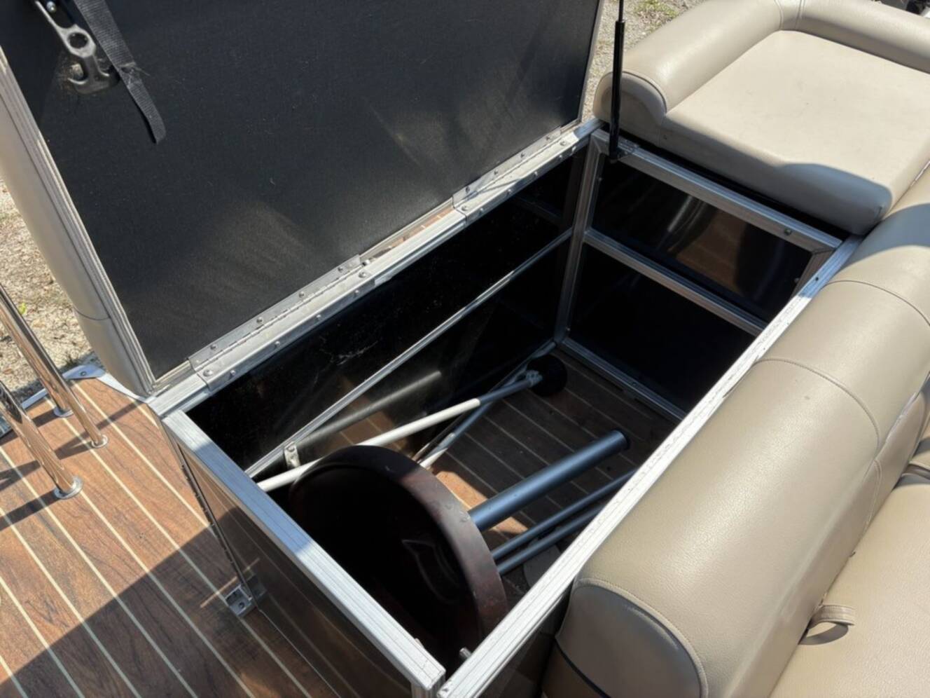 A photo of this 2016 Xcursion Pontoons 19FC