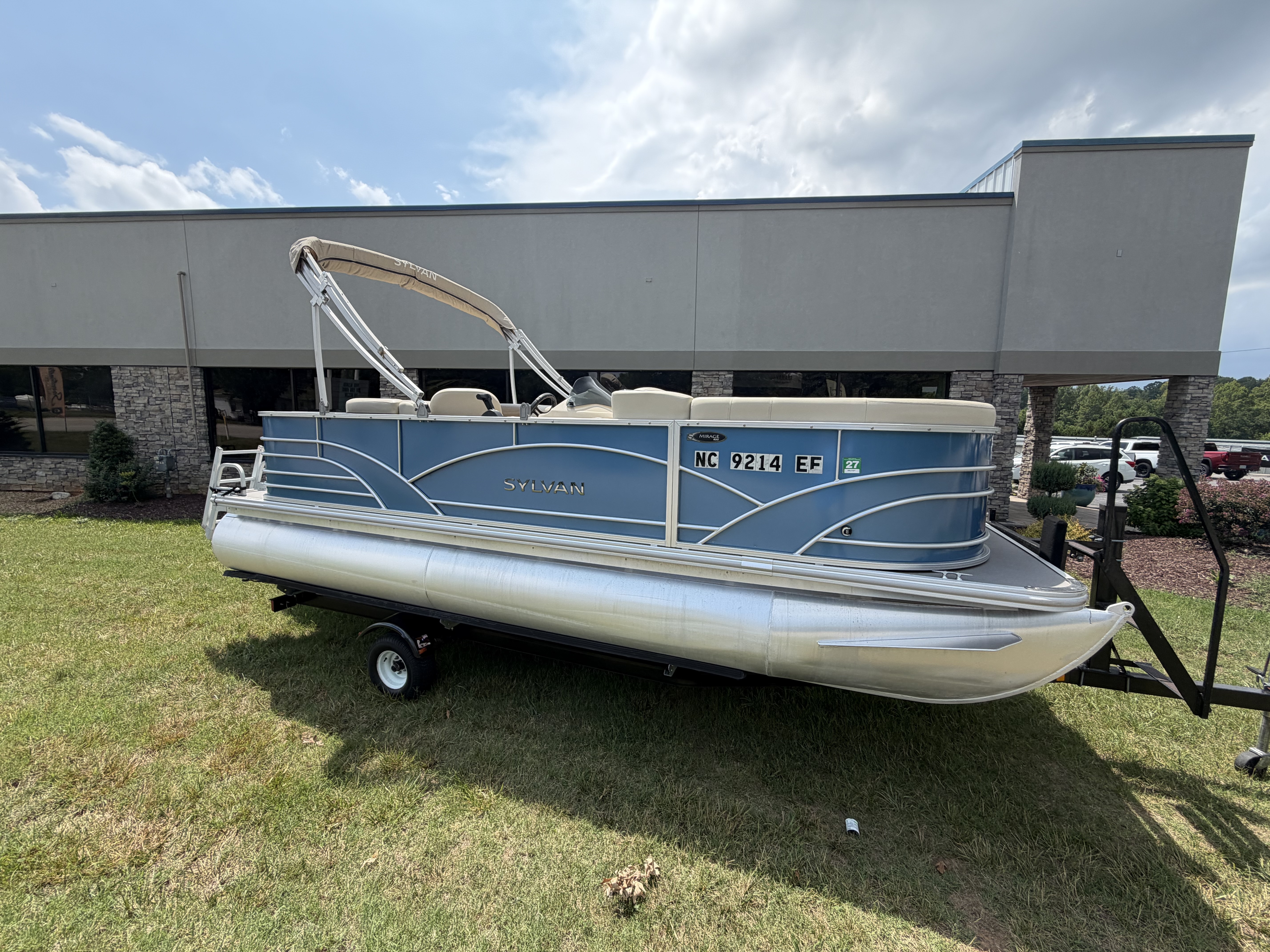 2017 Sylvan Mirage 820 Cruise 8522 CLZ in danville VA