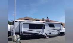 2027 Jayco PINNACLE 38FBRK RV