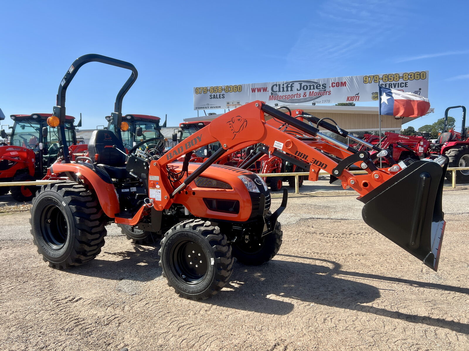 2026 Bad Boy Tractors 3026H HST 4WD in Sealy, TX