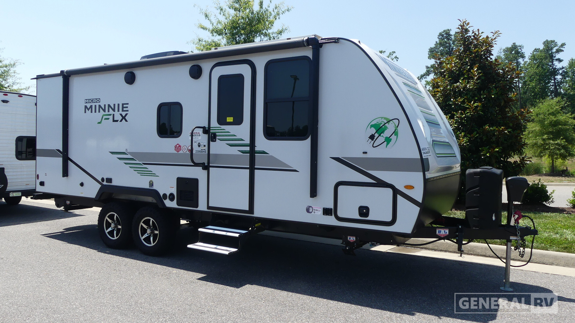 2022 Winnebago MICRO MINNIE FLX 2306BHS in ashland VA