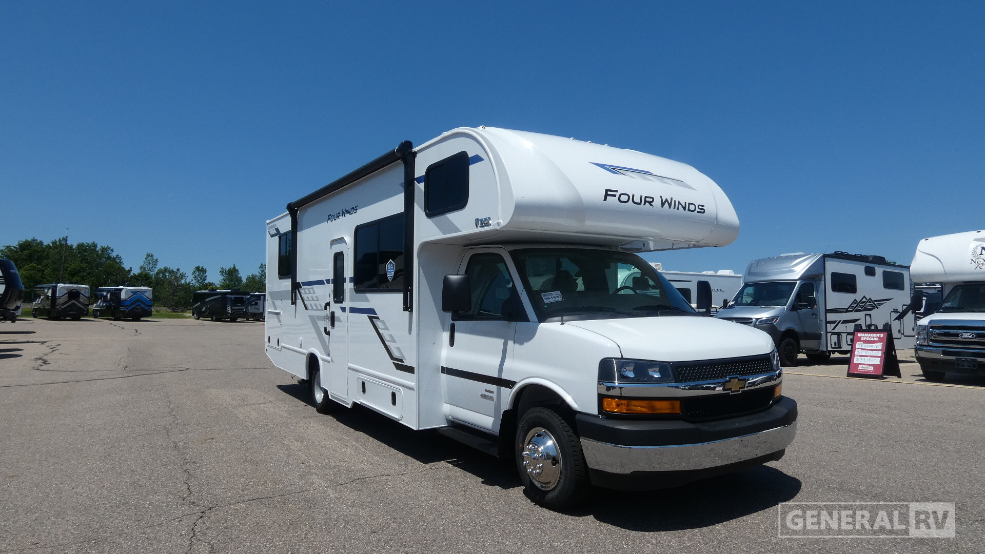 2027 Thor Motor Coach FOUR WINDS 28G in birch run MI