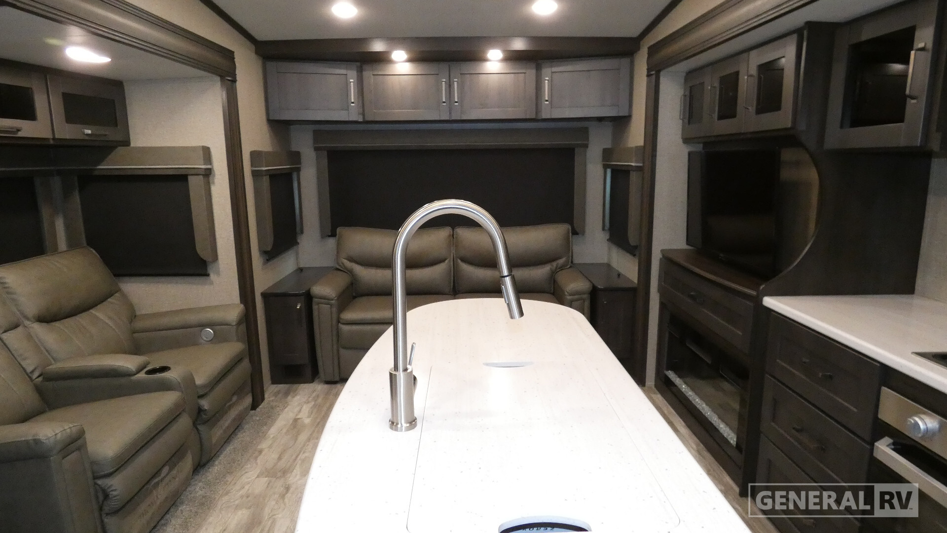 2021 Grand Design REFLECTION 367BHS in wixom MI
