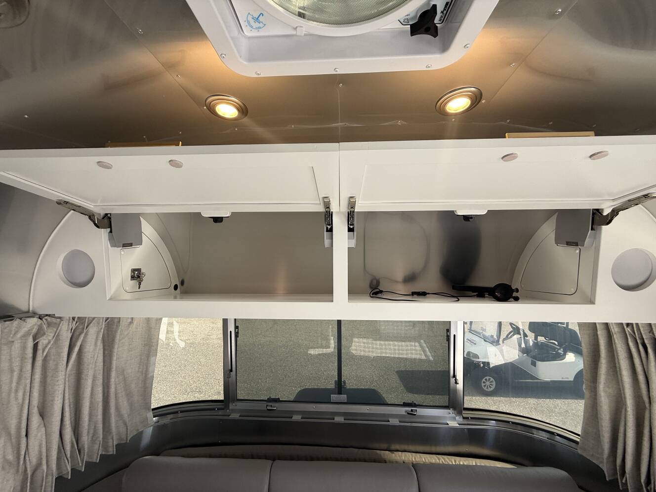 A photo of this 2025 Airstream Classic 30RB