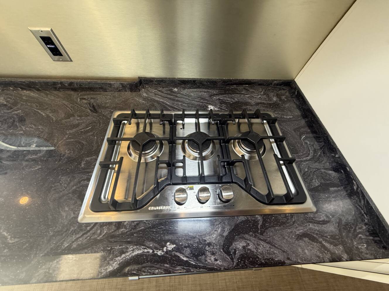 A photo of this 2025 Airstream Classic 30RB