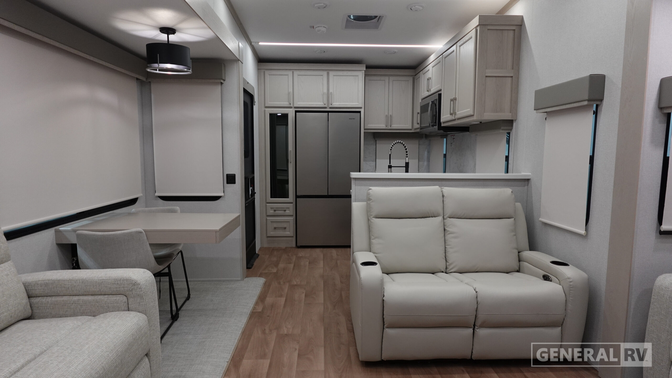 2026 Palomino COLUMBUS 384RKH in mesa AZ