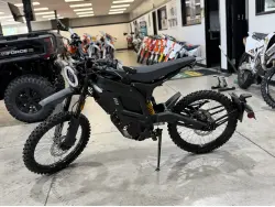 2025 NIU Mobility XQi3